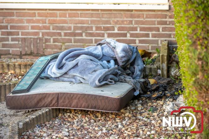 Brand in slaapkamer van woning aan de Passestraat snel geblust, oorzaak van de brand is onbekent. - &copy; NWVFoto.nl